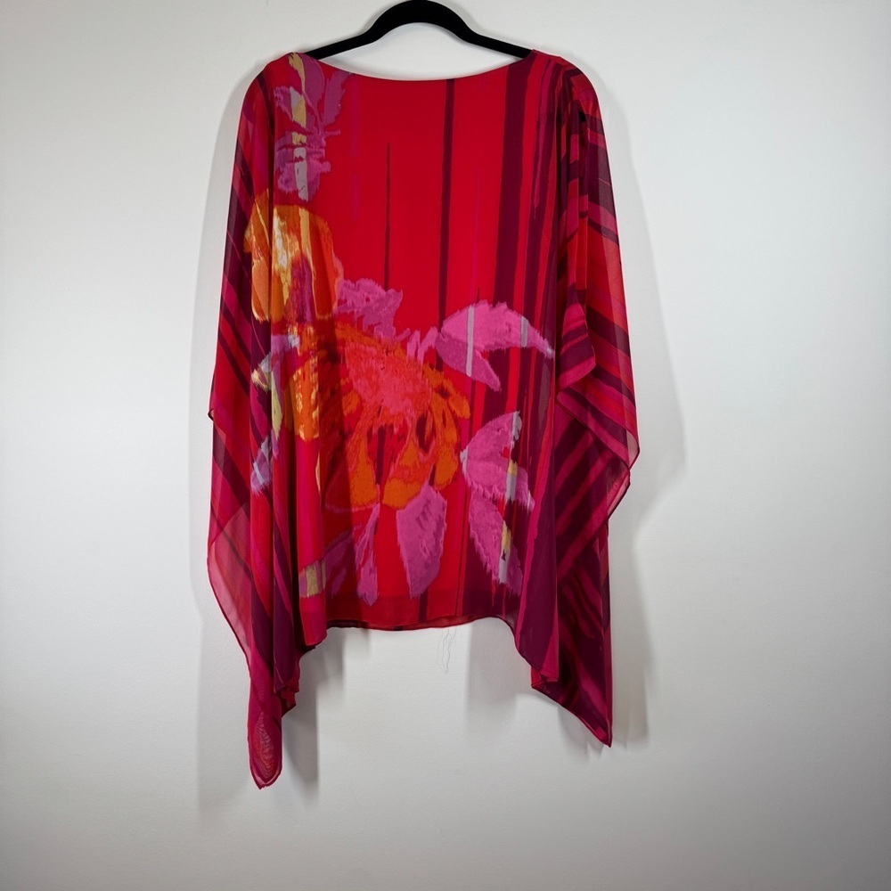 Colebrooke by Windsmoor Red Floral Stripe Poncho Blouse Size Small Sheer Overlay - Picture 10 of 12